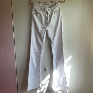 Zara White Flare Leg High Waisted Jeans - Size 6 - NWT